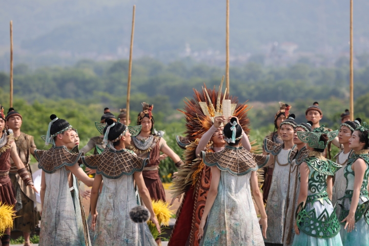 Flame For Th Asian Games Lit At Archaeological Ruins Of Liangzhu City