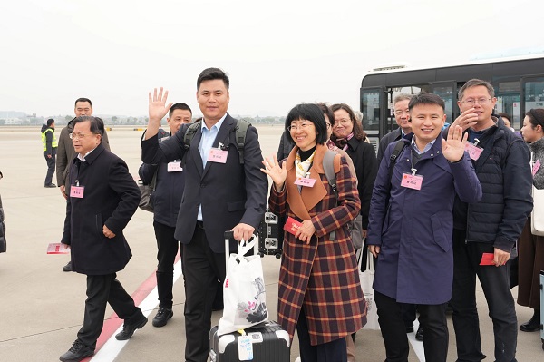 两会1.jpg