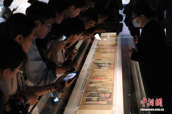 Famous ancient Chinese painting displayed in Hangzhou